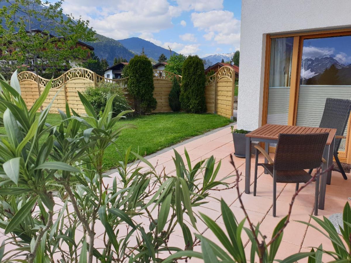 Haus Angelika Apartamento Ehrwald Exterior foto
